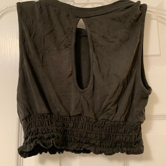 Half-Top from Urban Outfitters - Picture 2 of 2